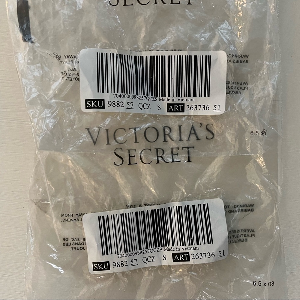 Victoria’s Secret bikini panties bundle - Picture 6 of 9